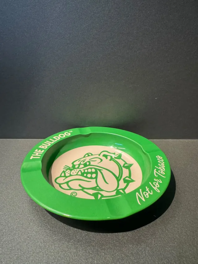 Cinzeiro de Metal  THE Bulldog - Tamanho G