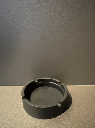 Cinzeiro de Silicone  Preto - Tamanho P