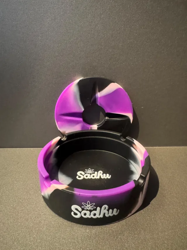 Cinzeiro Sadhu – Preto e Roxo - Tamanho G