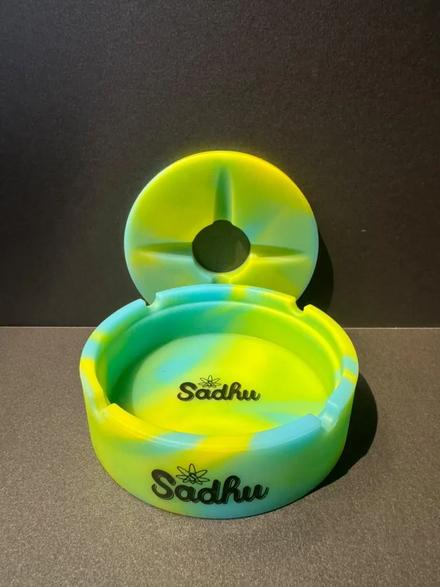 Cinzeiro Sadhu – Verde, Amarelo e Azul - Tamanho G