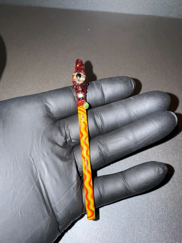 Piteira de Vidro Wigwag Monstrinho